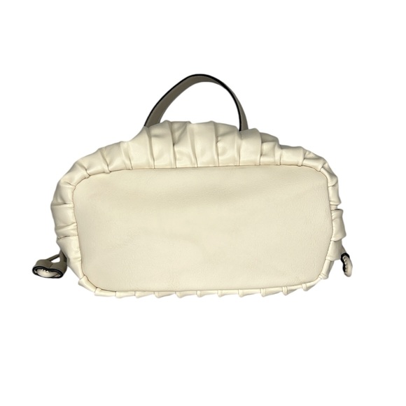 Simply Vera Vera Wang Jalessa Bucket Bag - Picture 10 of 12